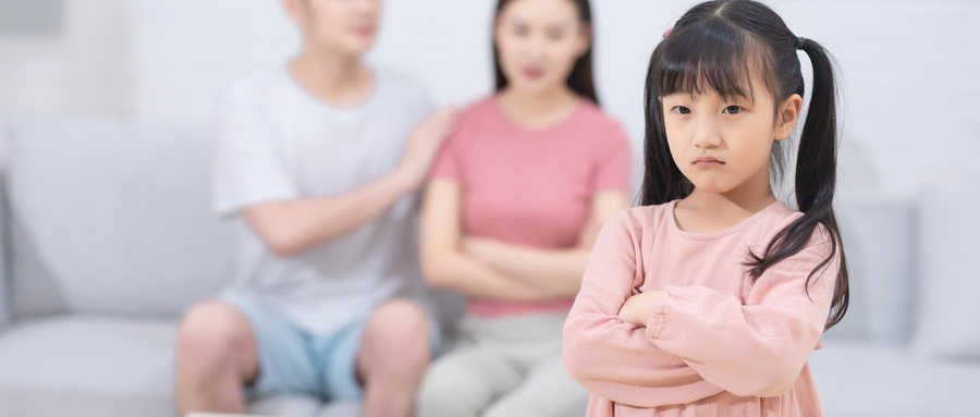 父母在這4件事上越“狠”，孩子將來越出色，可惜大部分家長都舍不得